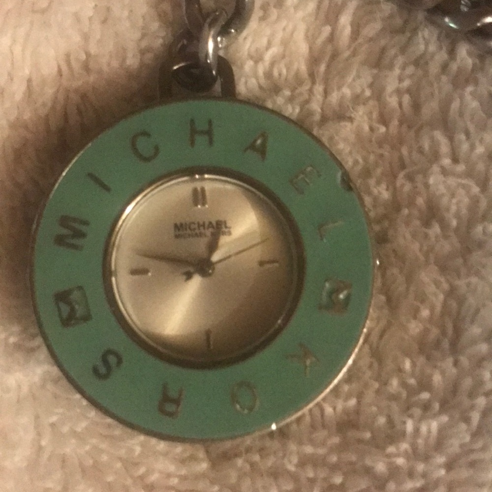 Michael kors  pocket watch